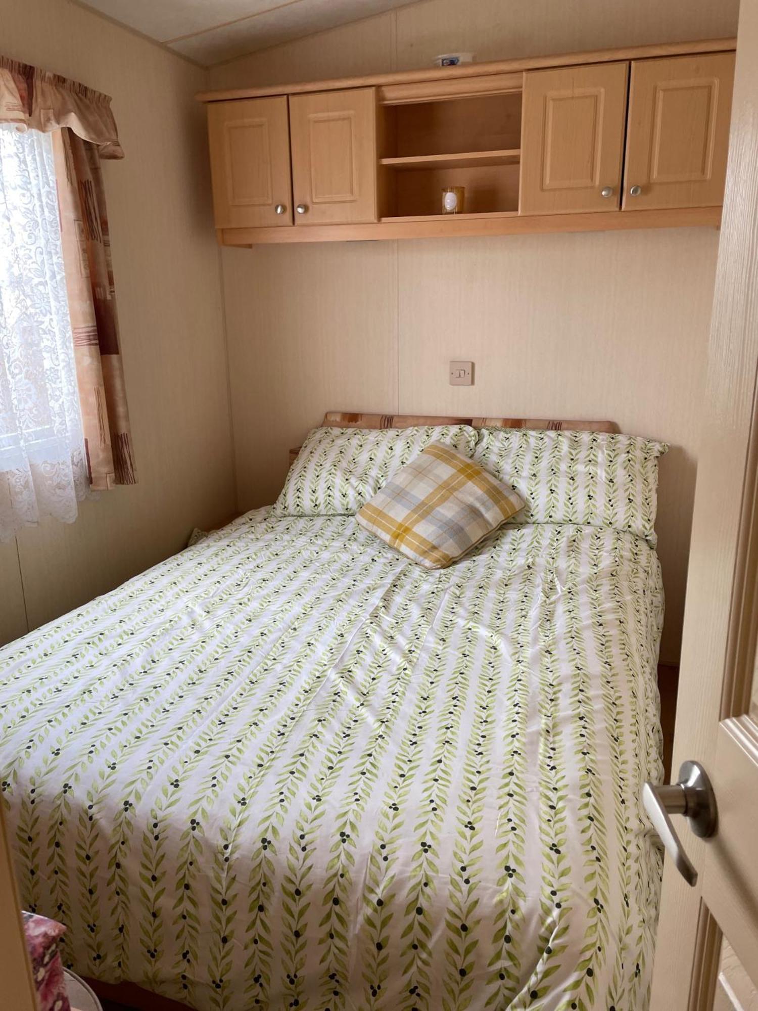 ריי Cozy Camber Caravan 3 Bedroom Retreat With Decking מראה חיצוני תמונה