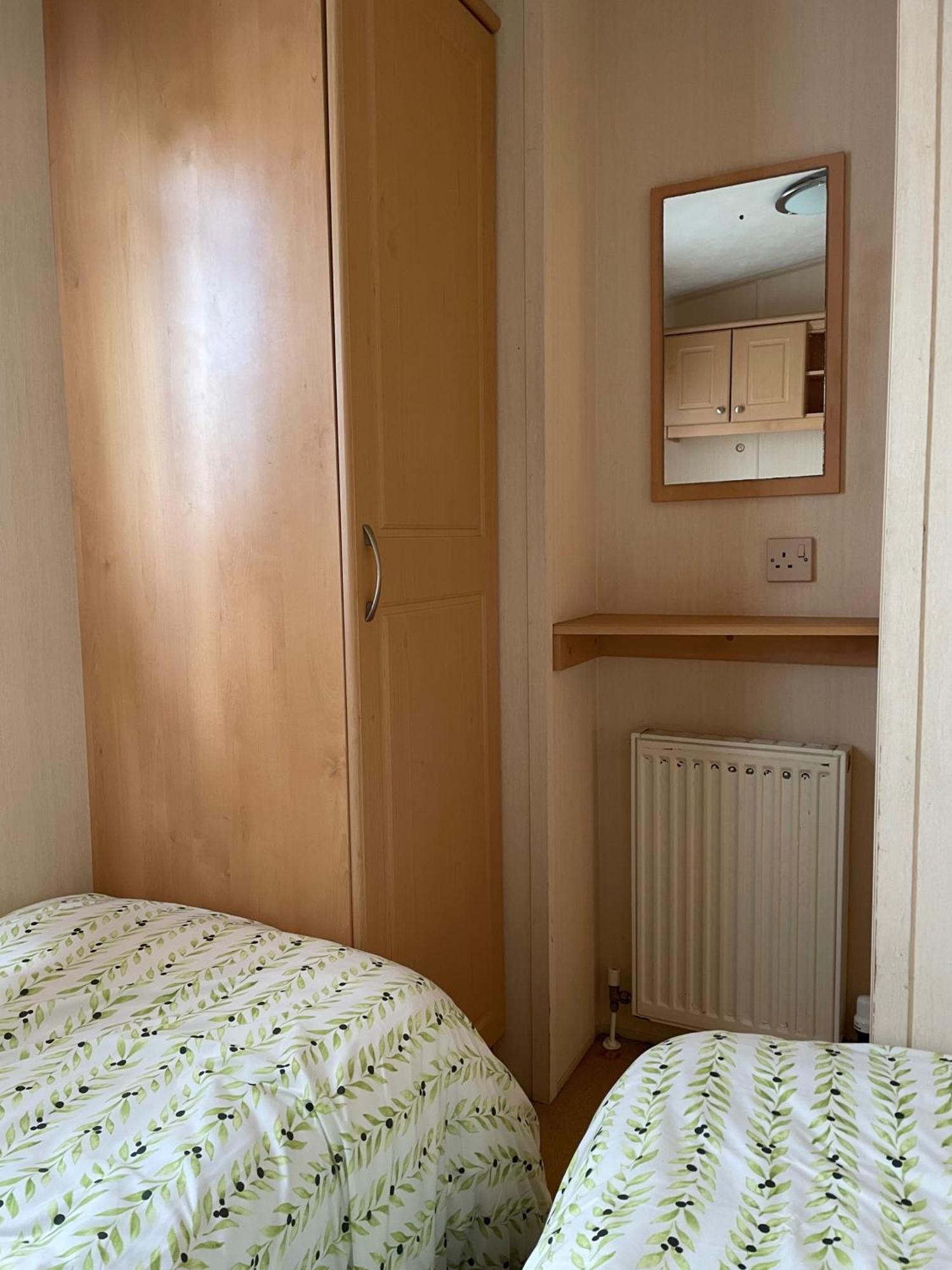 ריי Cozy Camber Caravan 3 Bedroom Retreat With Decking מראה חיצוני תמונה